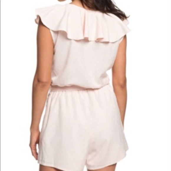 New Roxy “Cool Your Heart” Women’s size XL/Size 12 pale pink shorts romper. - Picture 2 of 6